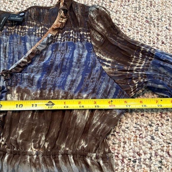 New Directions Blue and Brown Ruffle V Neck Blouse with Elastic Waist. Medium - Picture 9 of 12